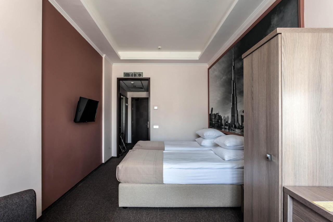Rius Hotel Lviv Luaran gambar